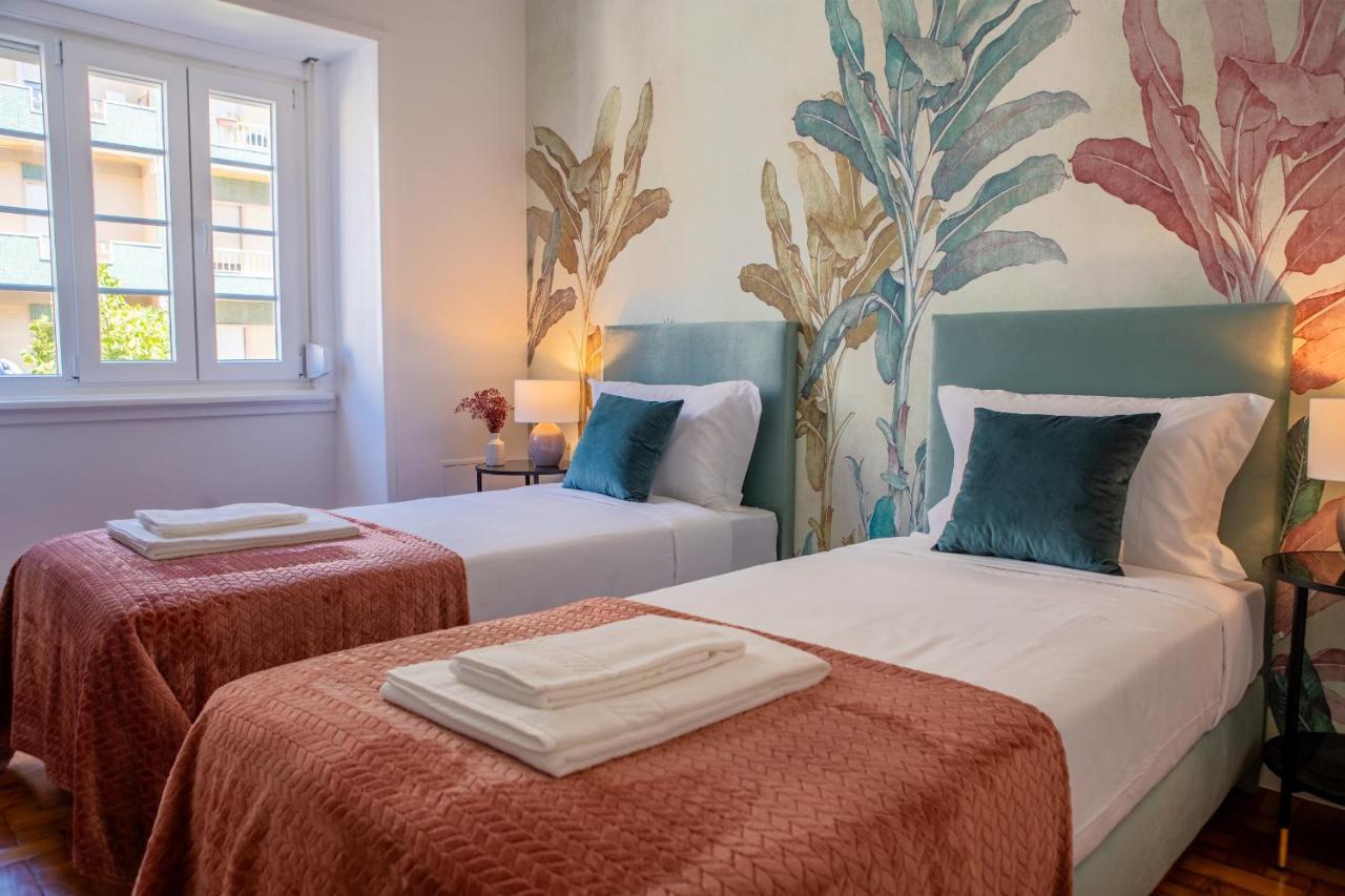 Quarto com 2 Camas de Solteiro